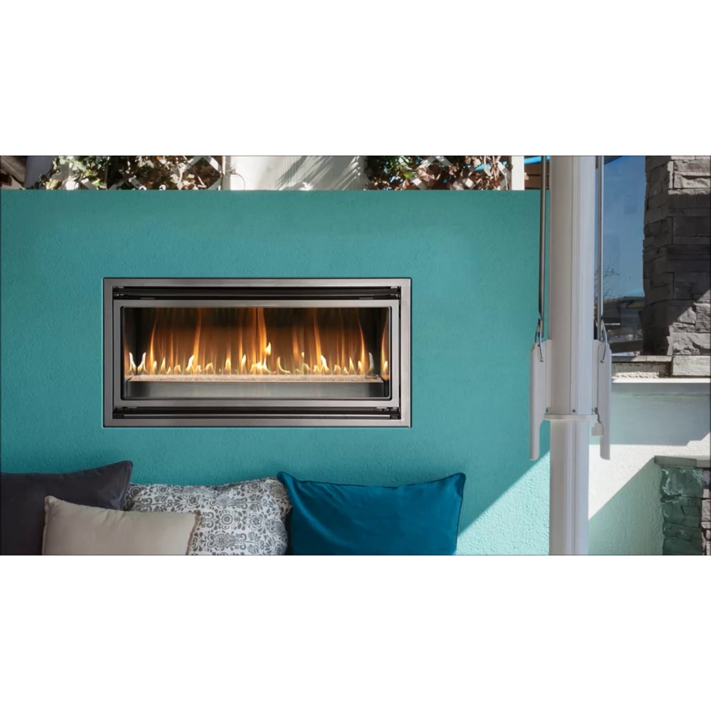 Montigo Mahana 42″ Outdoor Gas Fireplace