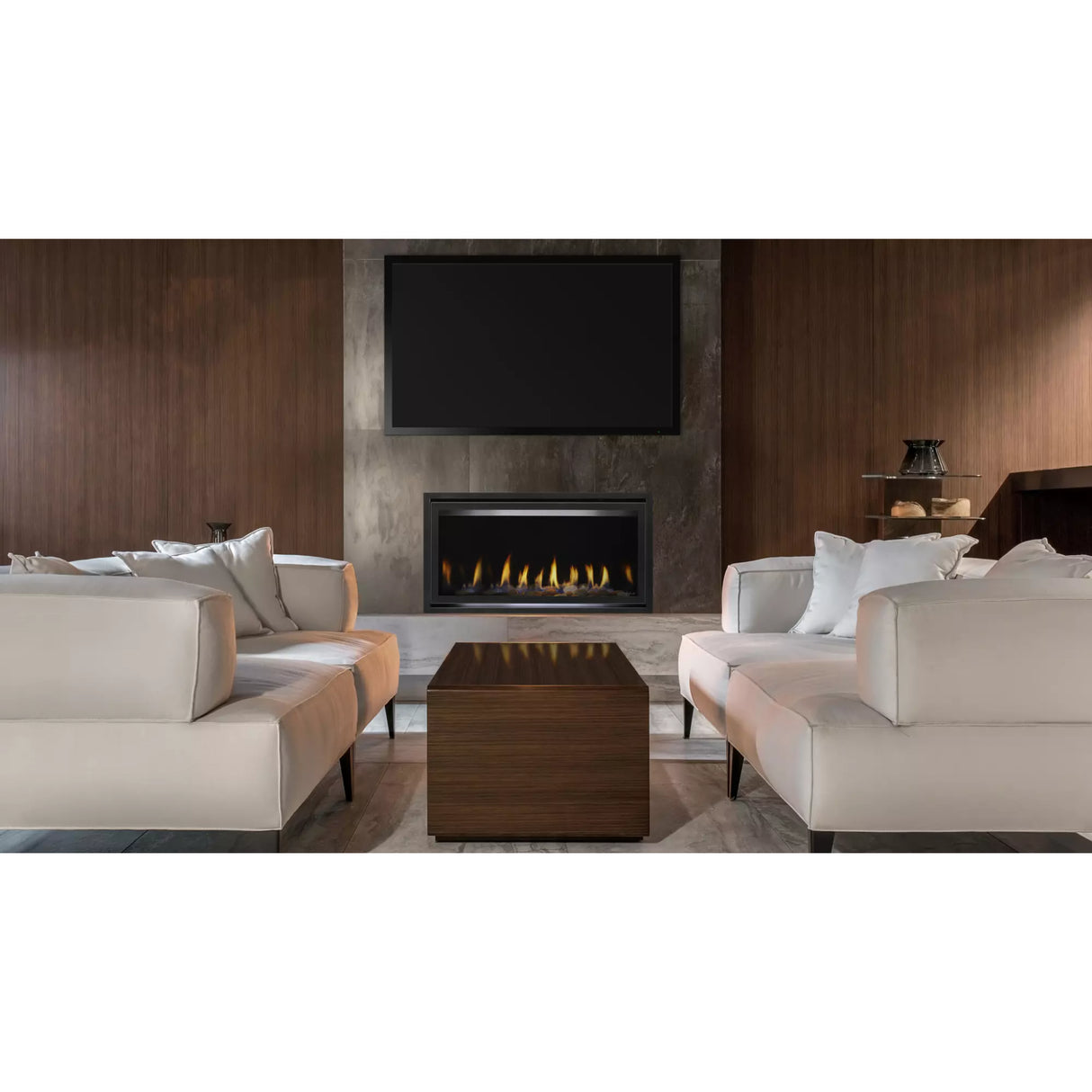 Heat & Glo COSMO 32" Direct Vent Gas Fireplace With IntelliFire Touch Ignition System (NG)